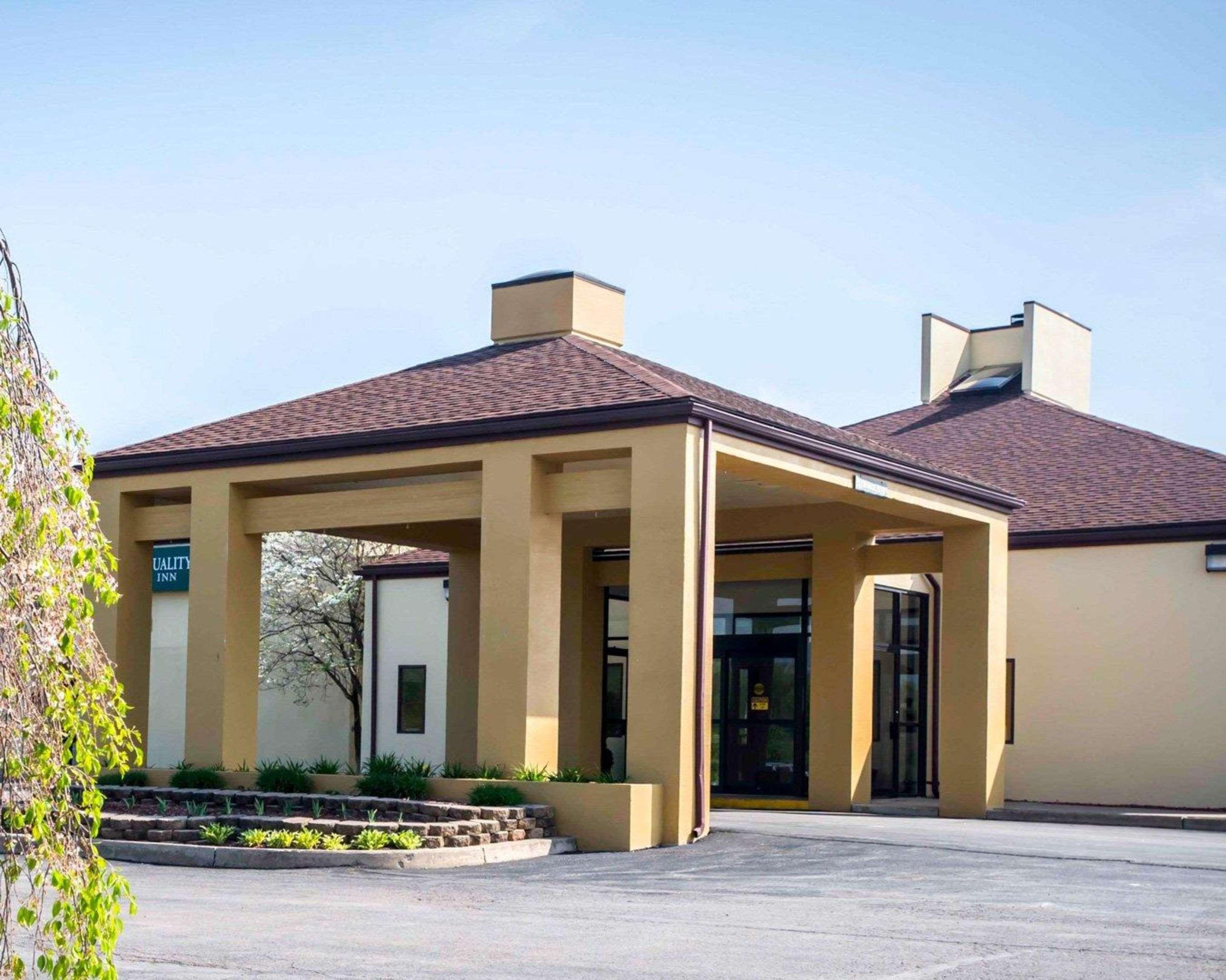 Quality Inn New Columbia-Lewisburg Exterior photo