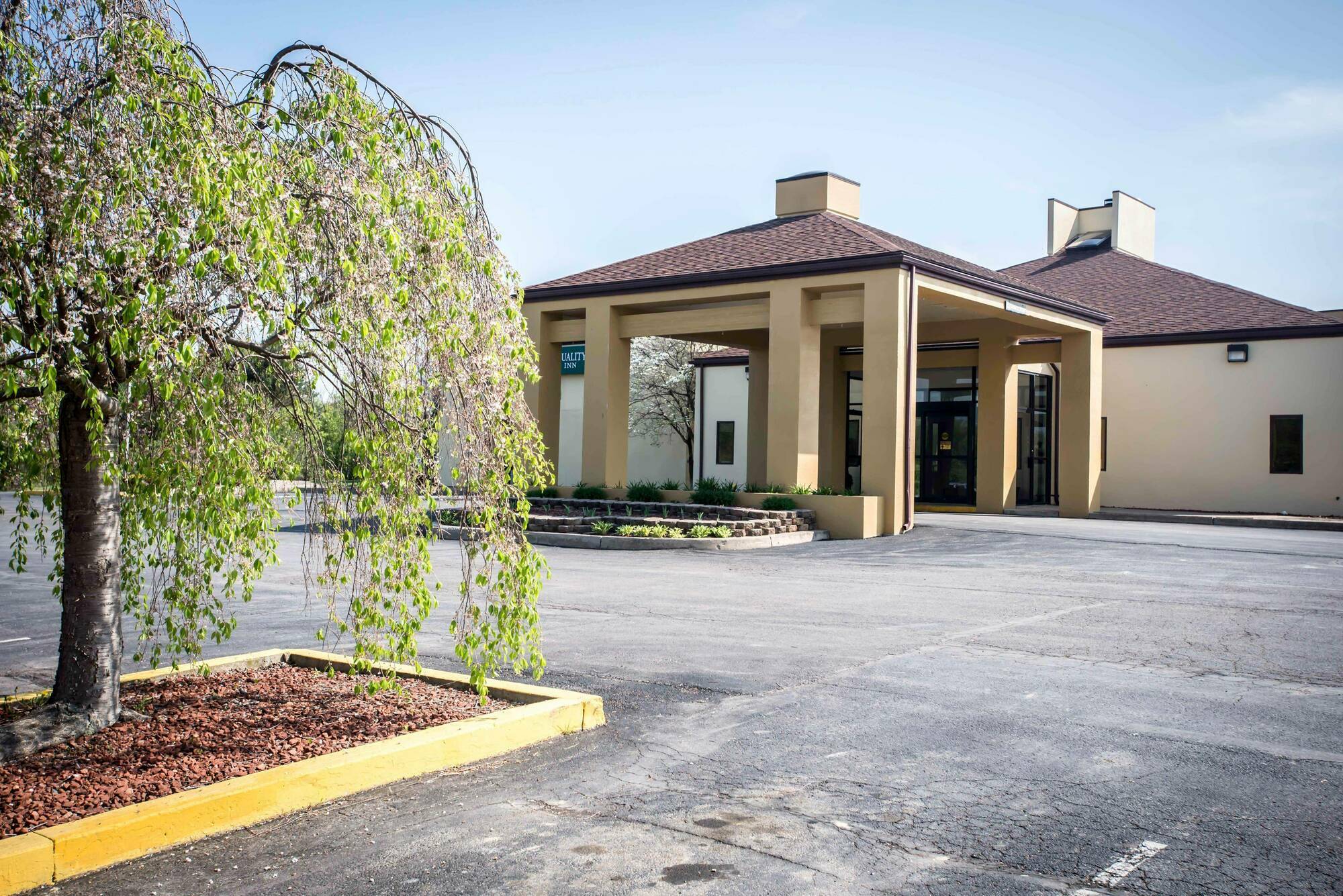 Quality Inn New Columbia-Lewisburg Exterior photo